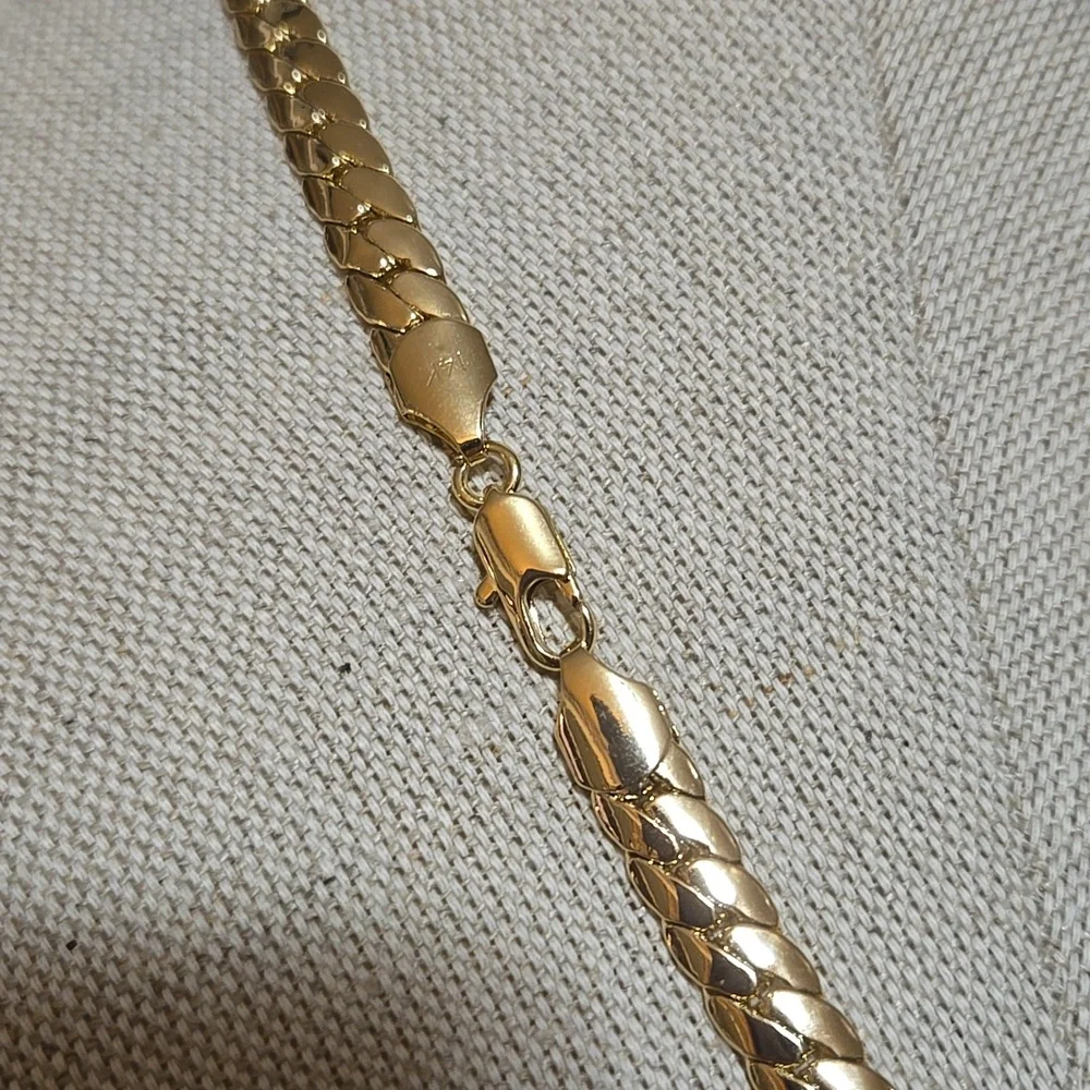N/A 14k gold